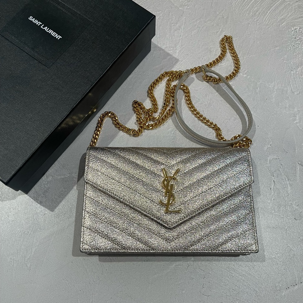 YSL bag / Clutch Almost Brand new